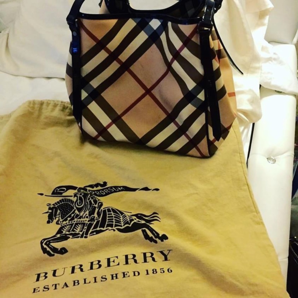 Burberry bilmore tote bag